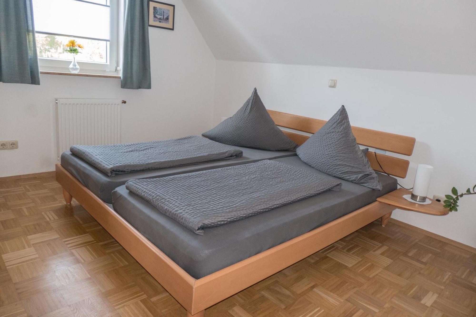 / Christ Appartement *